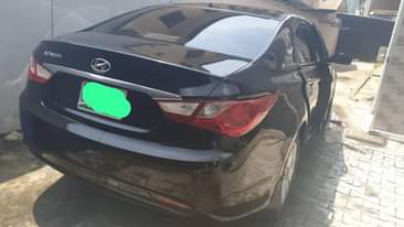A picture of Hyundai sonata 012