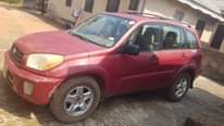 A picture of Toyota RAV4 2001