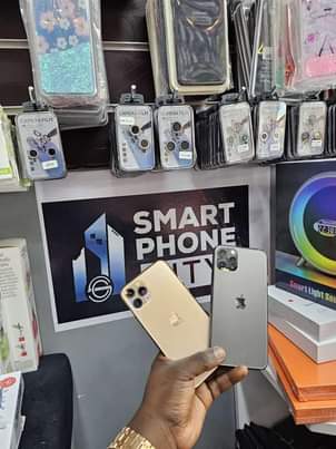 A picture of IPHONE