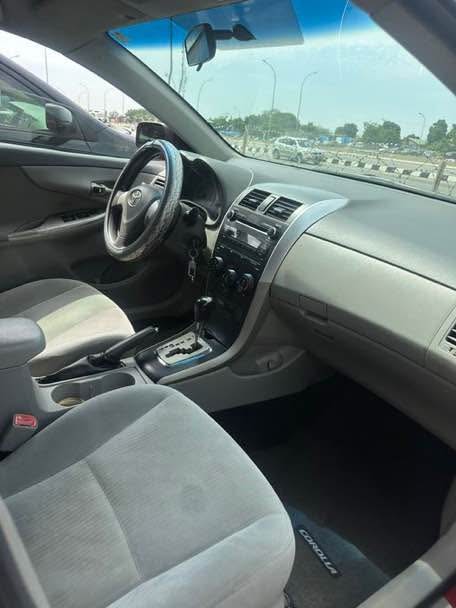 A picture of Belgium standard 2010 Toyota Corolla LE for sale N9.5m Last
