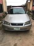A picture of Toyota Camry LE 2001