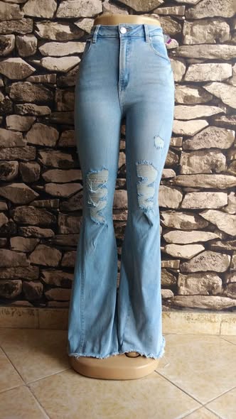 A picture of SIKIN JEANS