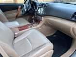 A picture of SHARP UNREGISTERED TOYOTA HIGHLANDER 2008 2009 MODEL BELGIUM STANDARD LIMITED