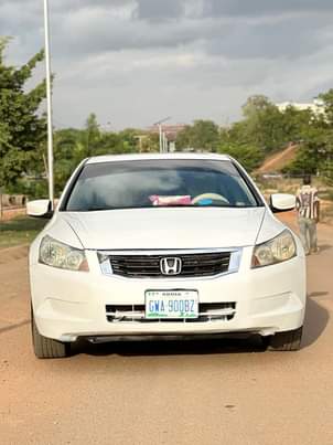 A picture of 2010 HONDA ACCORD