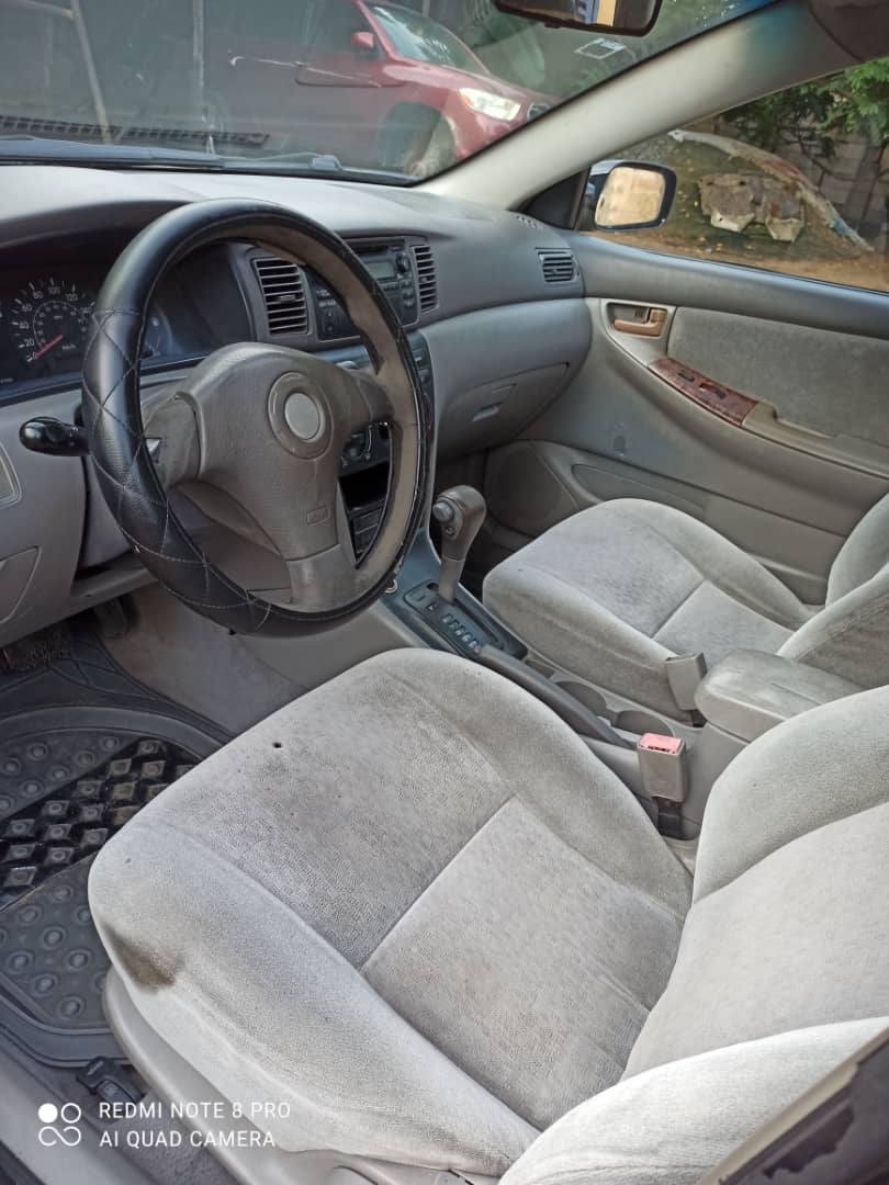 A picture of Toyota Corolla 2004