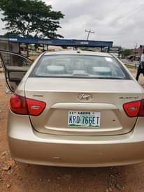 A picture of Hyundai Elantra 08