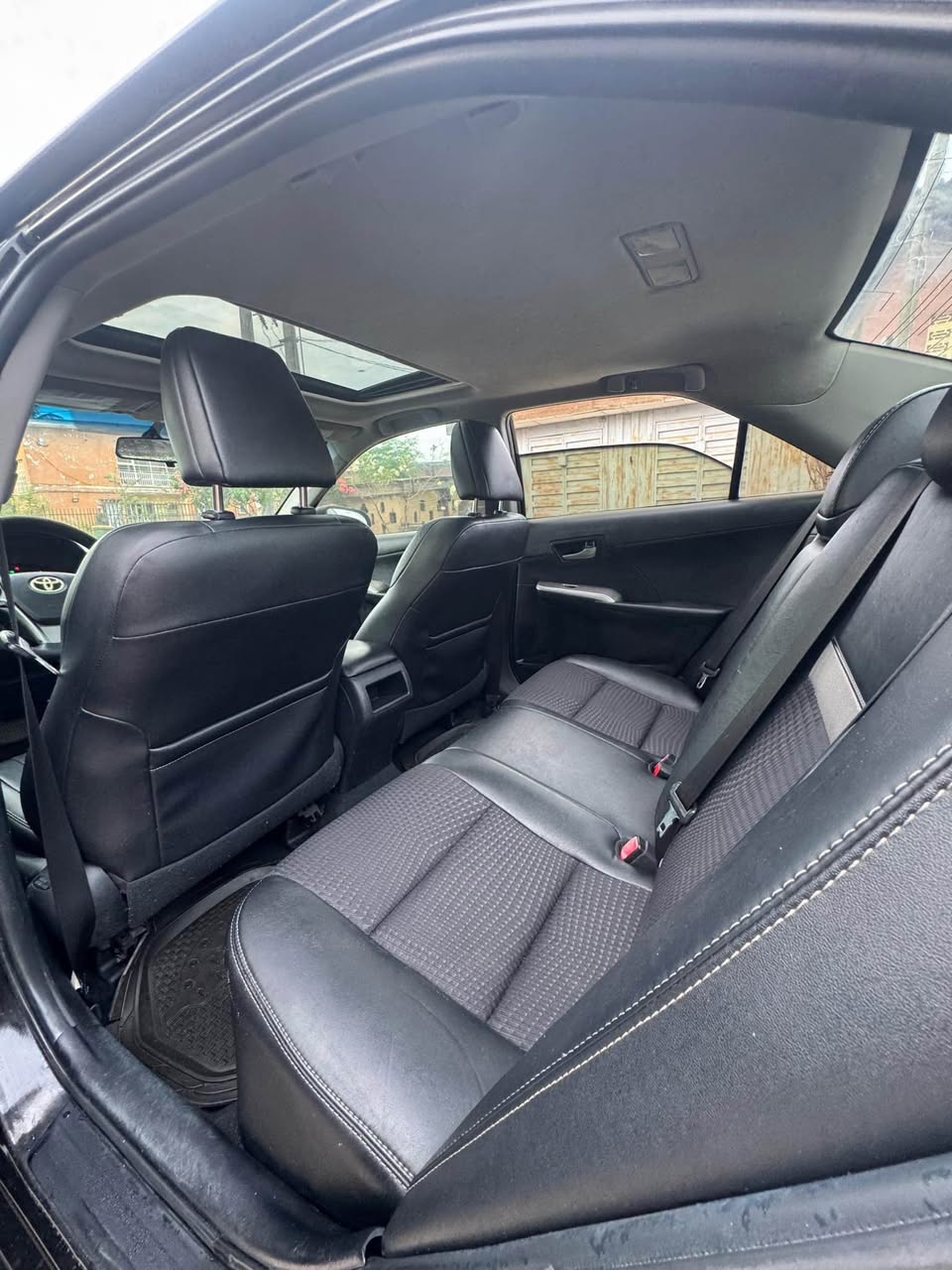 A picture of Toks standard Registered 2013 Toyota Camry Sport