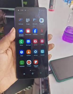 A picture of Nauza galaxy A21s 64gb ram 4gb duo s Bei 170