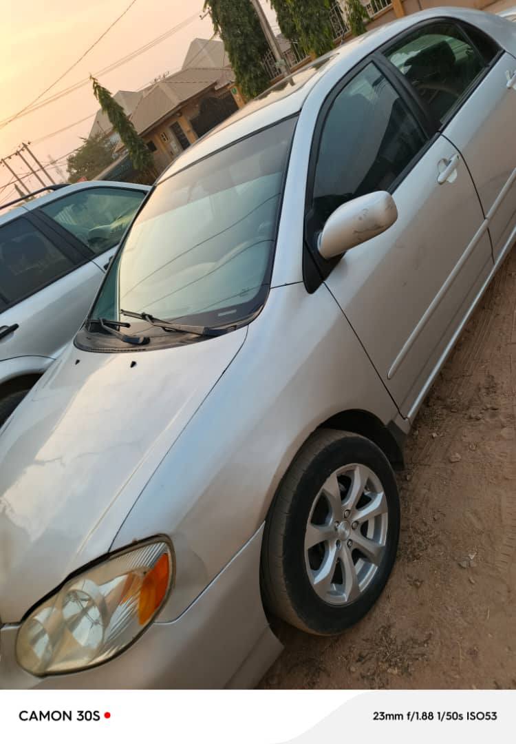 A picture of 04 corolla with everything working perfectly 3 6m to owner