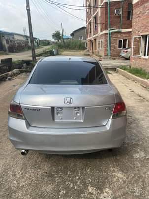 A picture of Honda accord 08