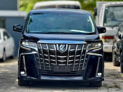 A picture of TOYOTA ALPHARD