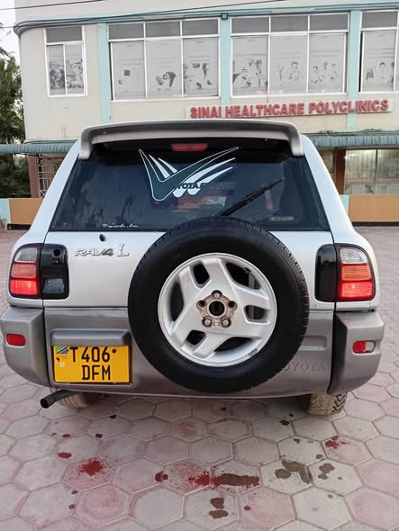 A picture of TOYOTA RAV4 OLD MODEL