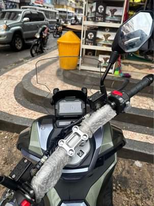 A picture of Adv 150 Green
