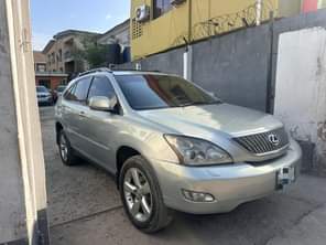 A picture of Reg Toyota Rx330 2005 Model Partly Painted Full Option Clean