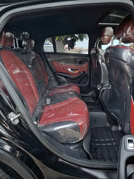 A picture of MERCEDES BENZ GLC 300 4MATIC