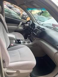 A picture of ASH A Neatly Used Toyota Highlander 2008 Model With Duty