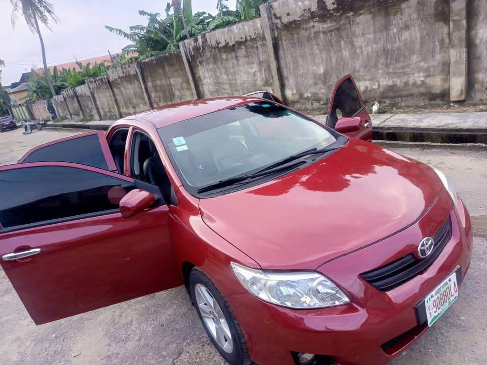 A picture of Toyota corrola 2010