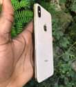 A picture of Iphone x max Price 399 000 Tu