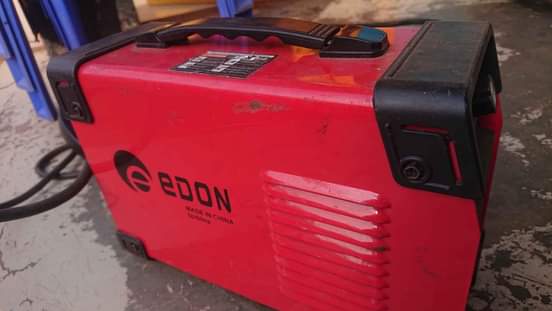 A picture of Welding machine on sale in banda kireka 0708048430 0772610582