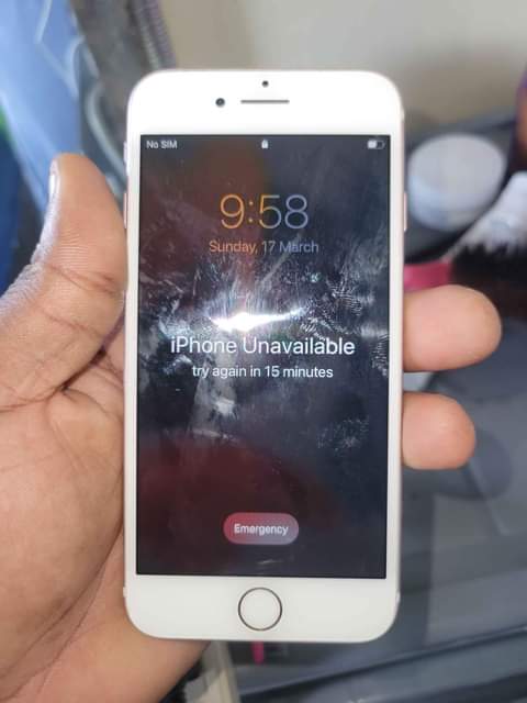 iPhone M.