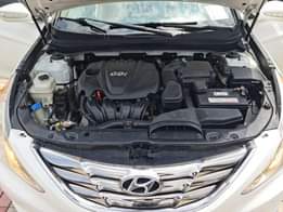 A picture of 2013 Model Hyundai Sonata Limited Toks Full Option Leather seats