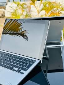 A picture of HP ELITEBOOK 1012 G2