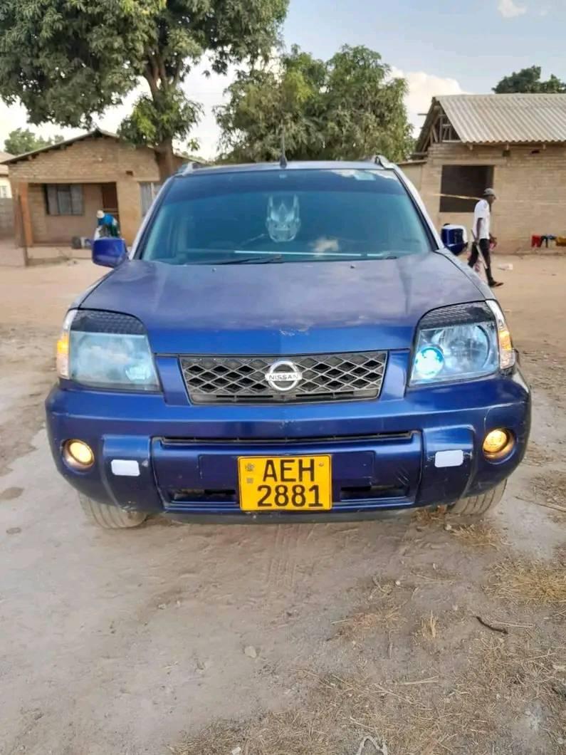classifieds/cars nissan
