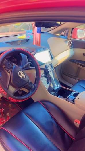 A picture of Highest Grade Toyota Venza first body Everything is working perfectly