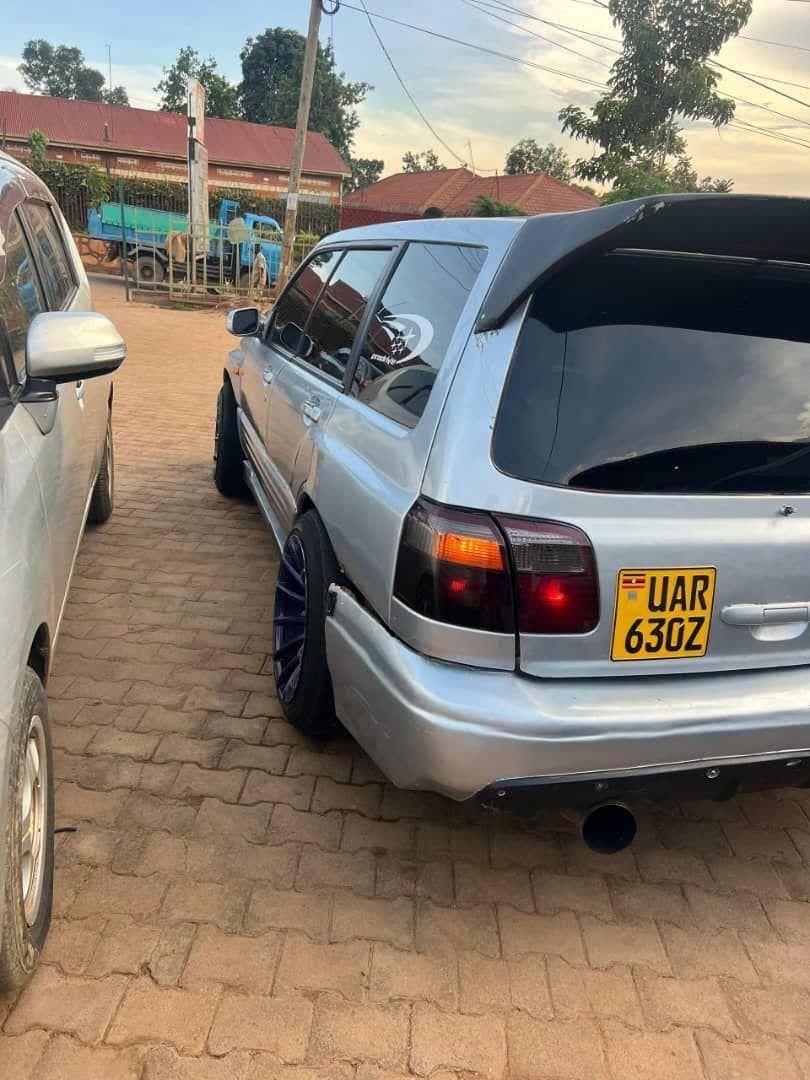 A picture of 2000 Toyota 2000