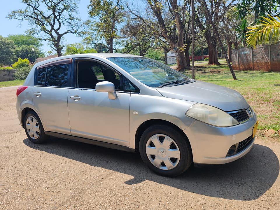 used nissan tiida