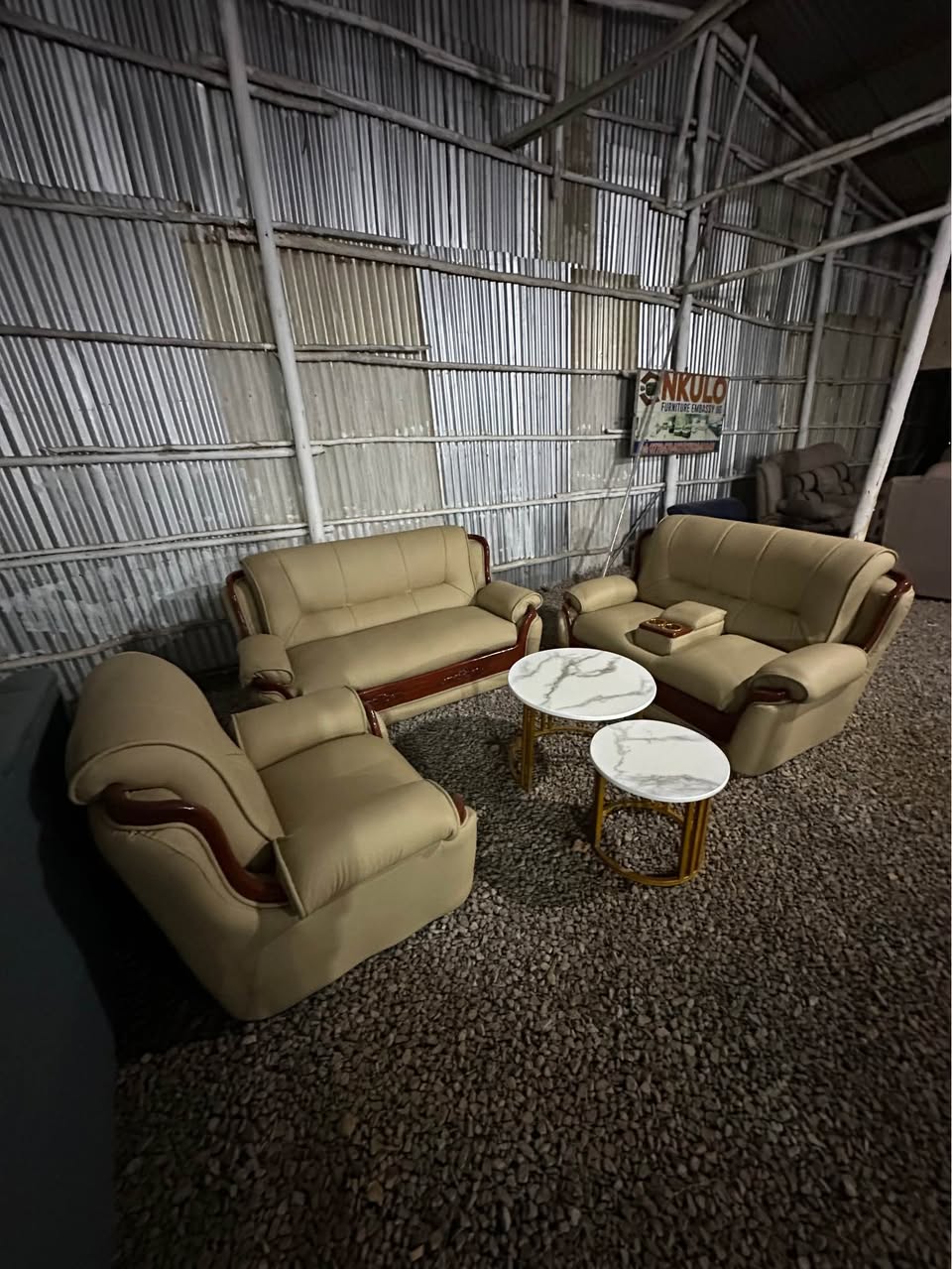 A picture of Leather sofa