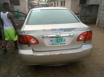 A picture of TOYOTA COROLLA 04