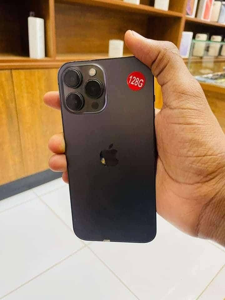 A picture of Iphone 13 pro max deposit 200k commitment we deliver to