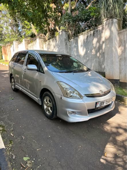 A picture of TOYOTA WISH ON SALE 22M NEGOTIABLE CALL 0701057114 0761990442