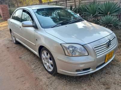 used toyota avensis