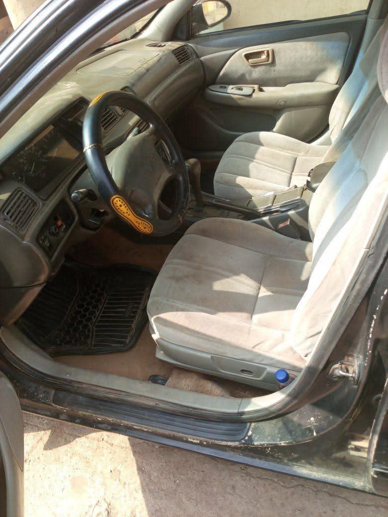 A picture of 2000 Toyota camry pencil