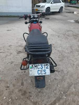 A picture of Tvs HLX 125 inauzwa