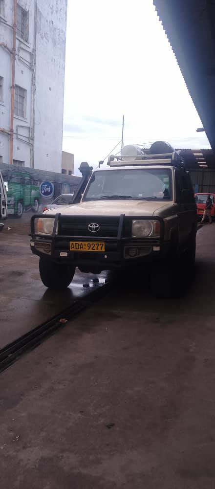 toyota land cruiser