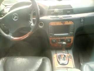 A picture of 2010 Mercedes Benz S500