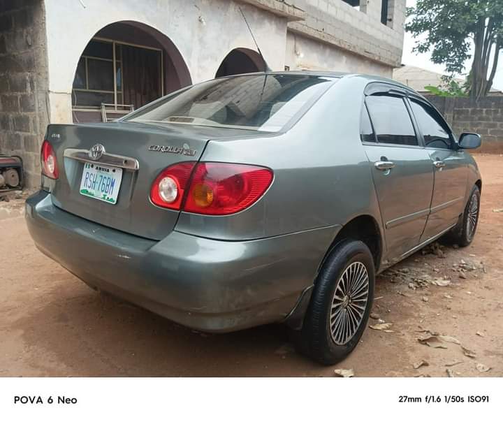 A picture of Clean Toyota Corolla