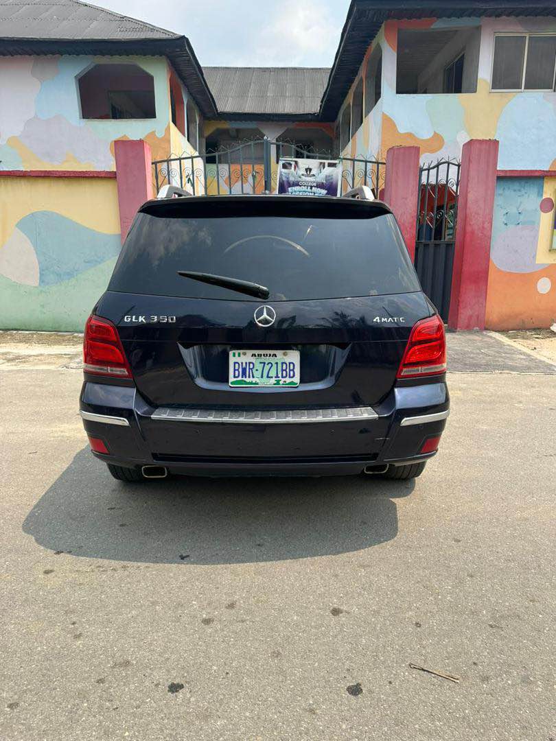 A picture of 2010 GLK350 4matic