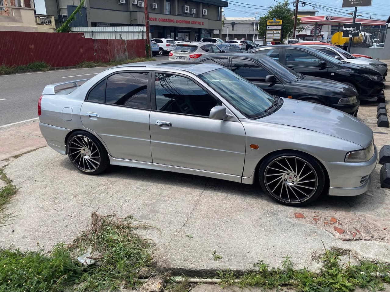 mitsubishi lancer