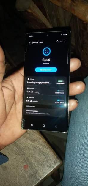 A picture of samsung not10