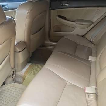 A picture of Toyota Camry tiny light 2000