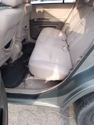 A picture of Clean Toyota Highlander available Location badore ajah Lagos 08095189170