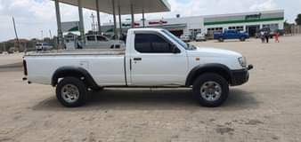 used nissan hardbody