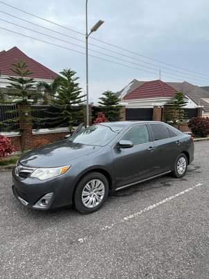 A picture of 2013 Toyota Camry LE