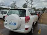 A picture of RAV4 2009