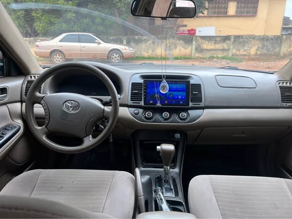 A picture of Toyota Camry 06 big daddy