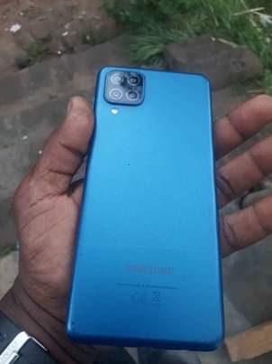 A picture of samsung a12